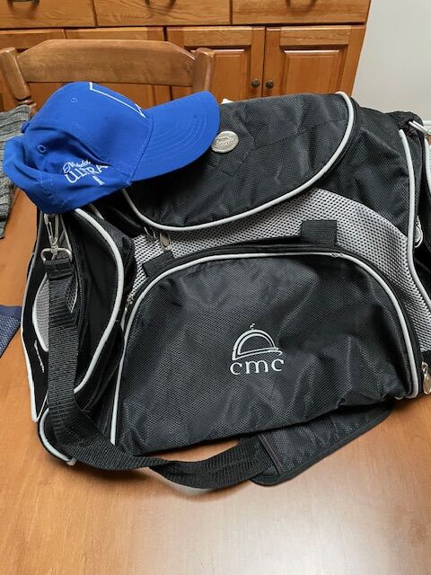 Slazenger Golf Bag & Hat - Value $50 (112)